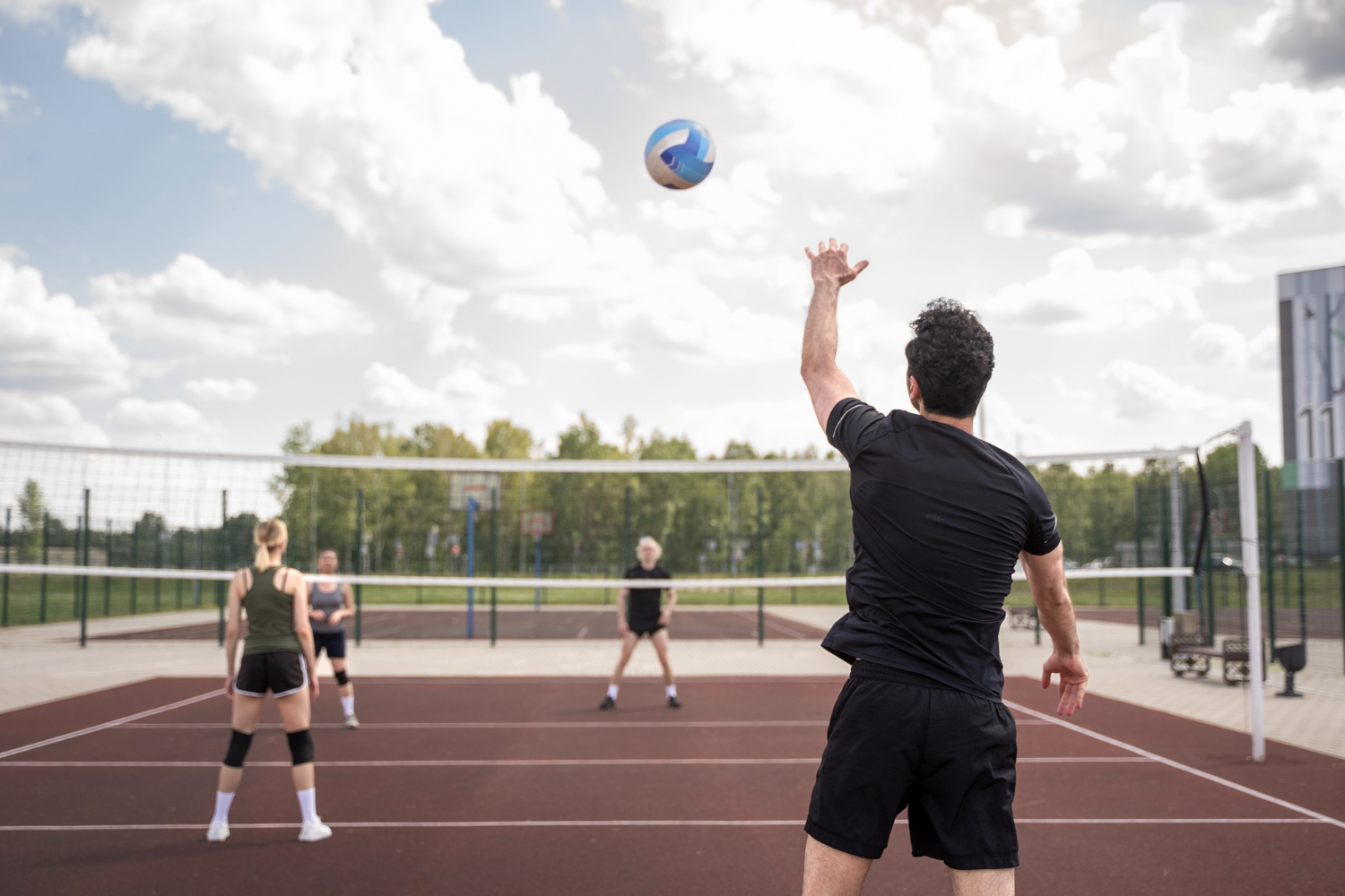 Bon turystyczny 1000+ na wakacje. Pracodawca może odmówić przyznania?